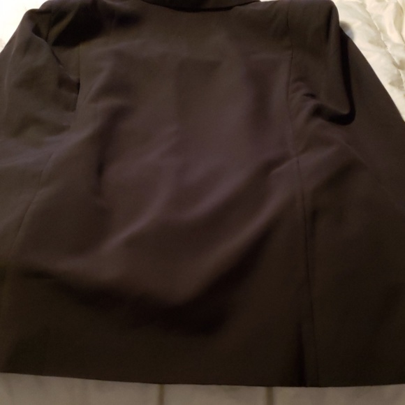 Caped Blazer - Picture 4 of 4